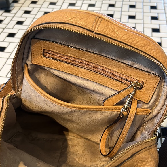 MICHAEL KORS Leather Backpack - Acorn - Picture 10 of 11